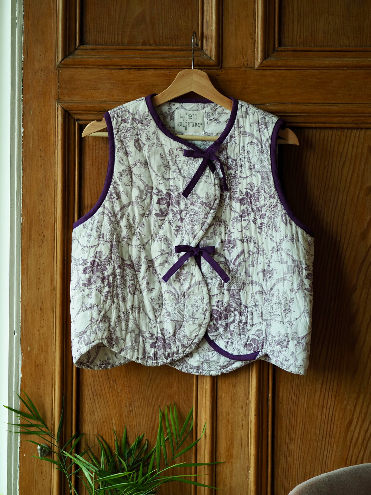 Toile de Jouy Quilt Vest - Small (UK 8-10)